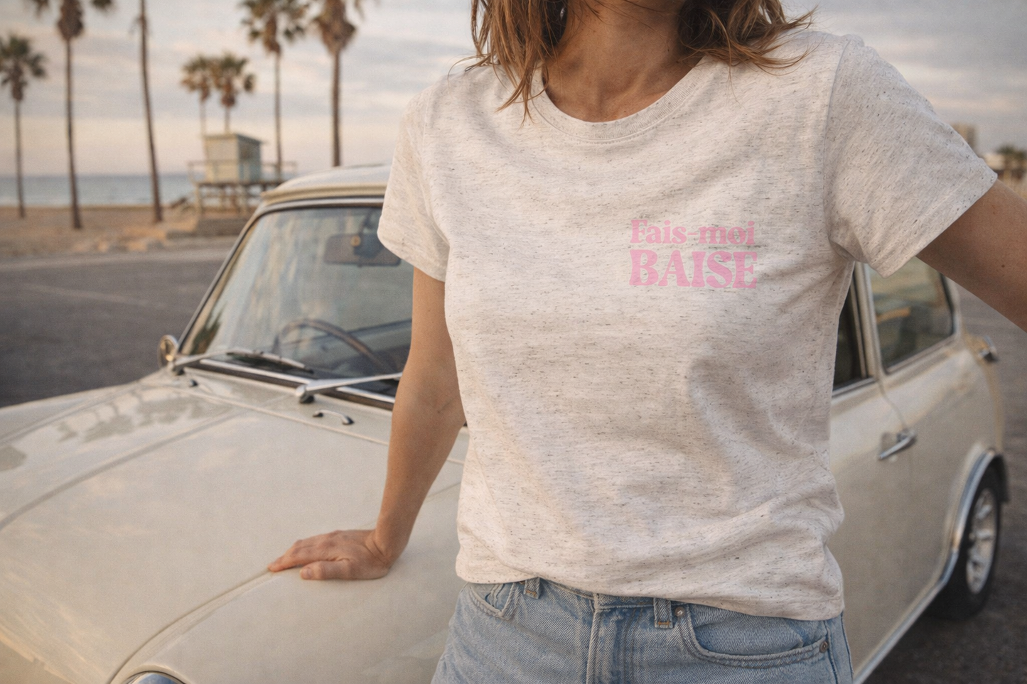 T-Shirt Femme Col Rond échancré "Fais-moi une Baise"