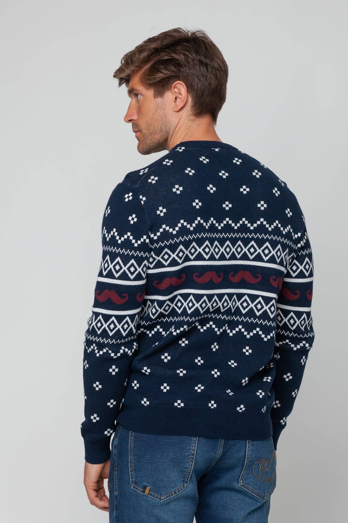 Pull de Noël Col Rond – Motif Intarsia – modèle Barniz