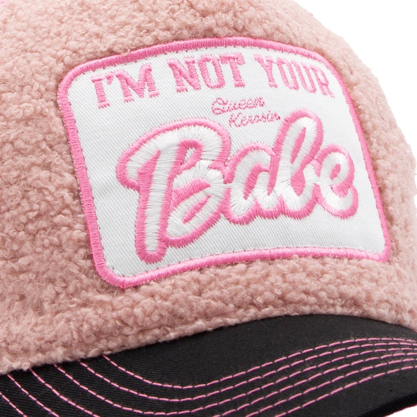 Casquette de camionneur «I'm Not Your Babe»